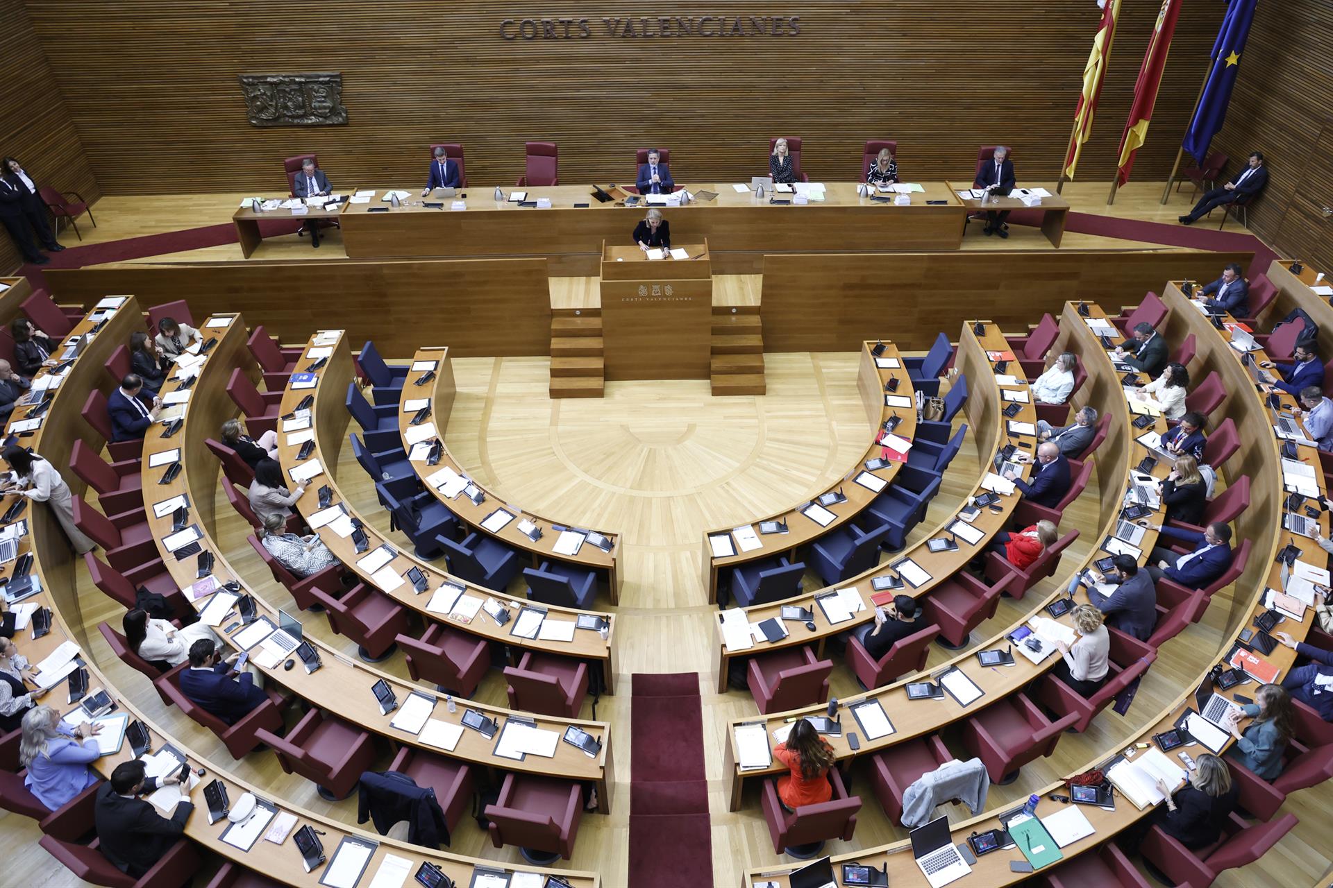 Archivo - Hemiciclo en el pleno de Les Corts - José Cuéllar - CORTS - Archivo