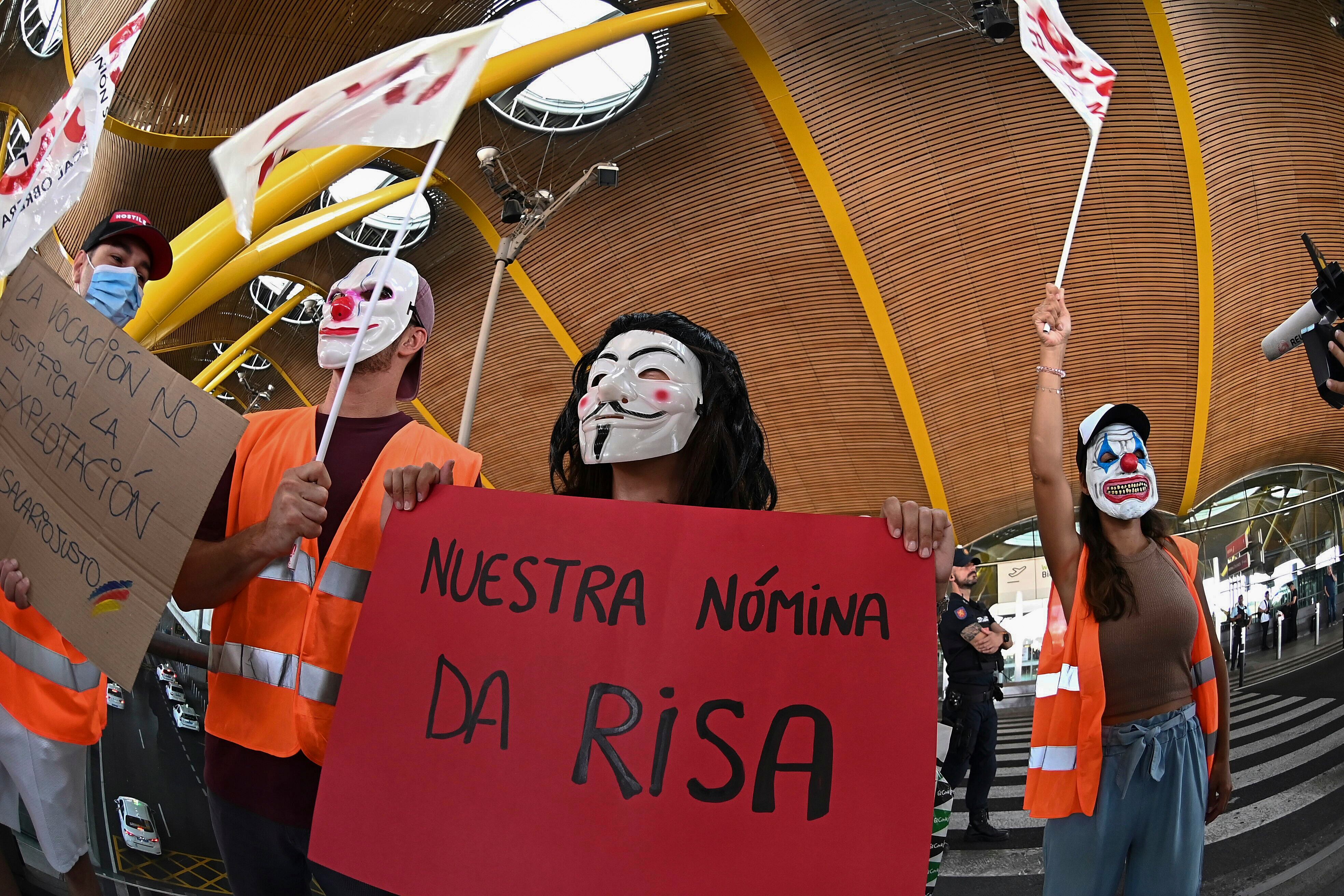 Iberia Express suspende cuatro vuelos en la huelga convocada por USO entre los tripulantes de cabina de pasajeros.