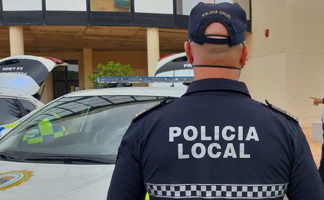 Un agente de la Policía Local.