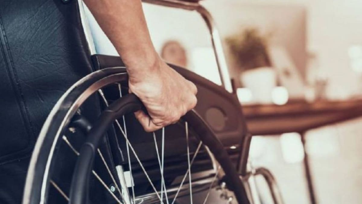 Parlamento y silencio: La entrada de Lorente