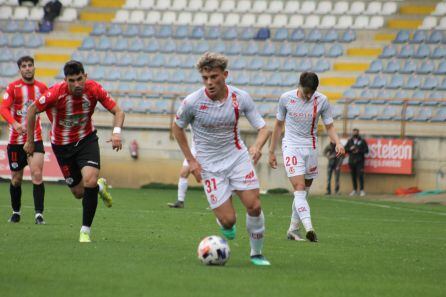 Marcos Gónzalez jugó su segundo partido con el primer equipo