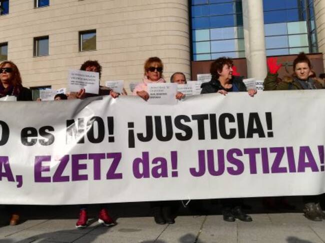 Manifestación a favor de la víctima en noviembre