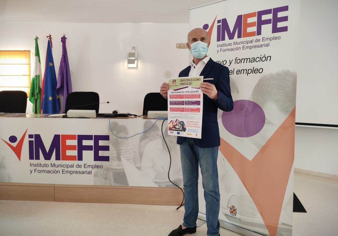 Francisco Díaz es Tercer Teniente de Alcalde, Delegado del Área de Economía y Hacienda, Educación, Empleo y Formación Profesional, IMEFE y Escuela Taller en el Ayuntamiento de Jaén