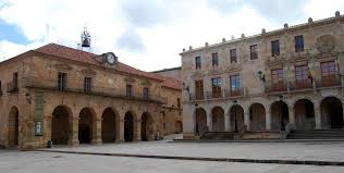 Ayuntamiento de Soria y Palacio de la Audiencia.