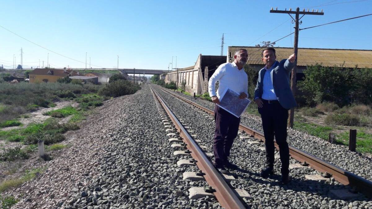 El alcalde de Lorca apremia a Fomento a acabar el estudio informativo del soterramiento del AVE