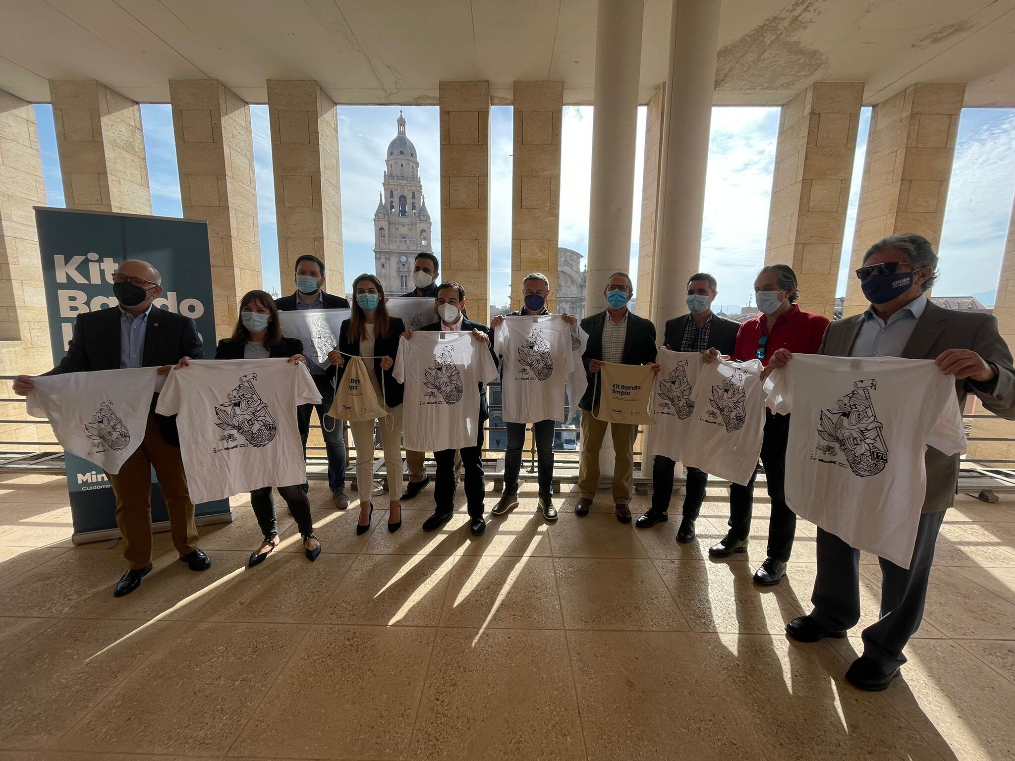 Presentación de la campaña de limpieza con motivo de las Fiestas de Primavera de Murcia