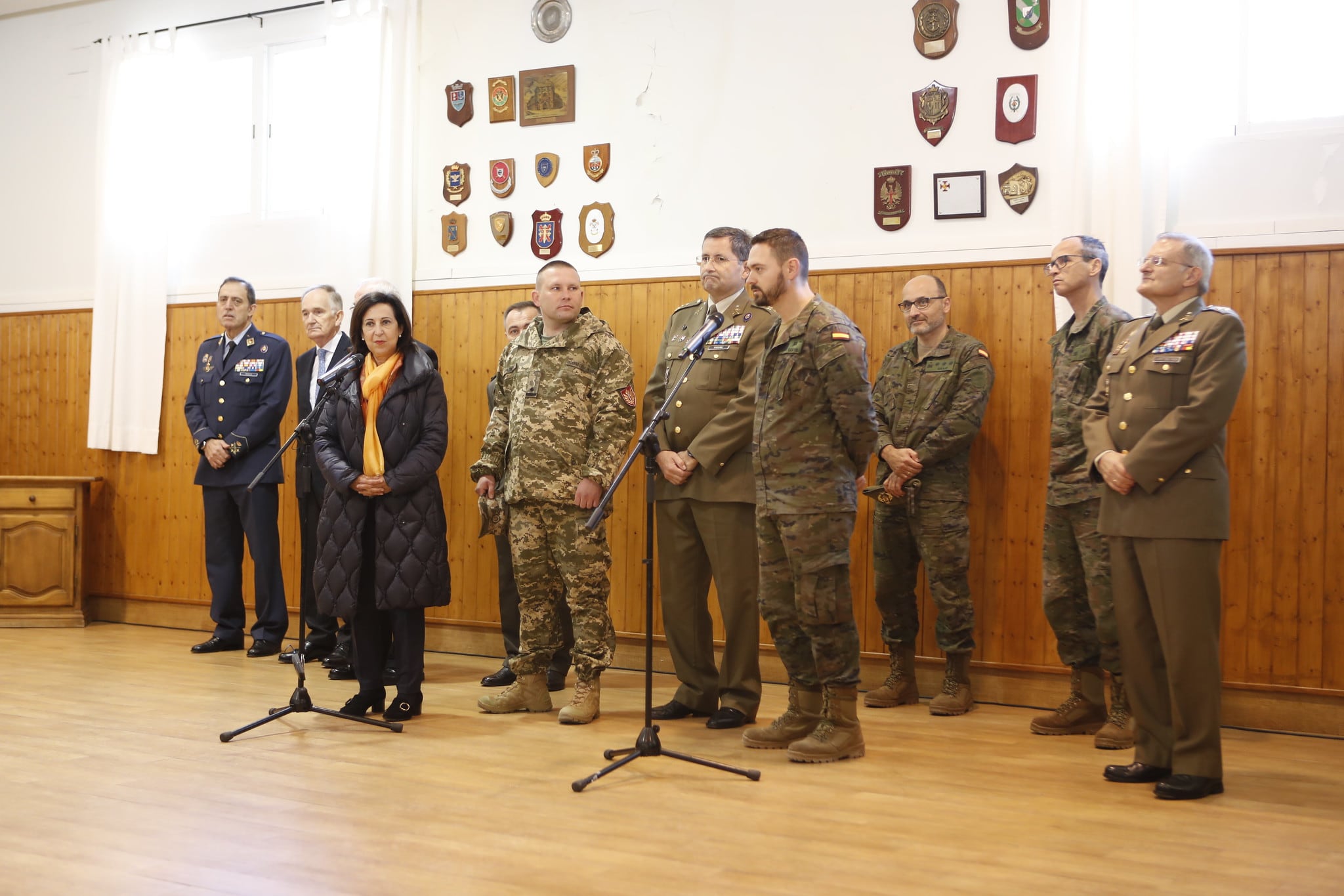 Robles visita el &quot;Toledo Training Command&quot; donde ya se entrenan 64 ucranianos