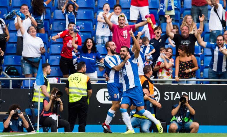 Borja Iglesias celebra el gol ante el Valencia 