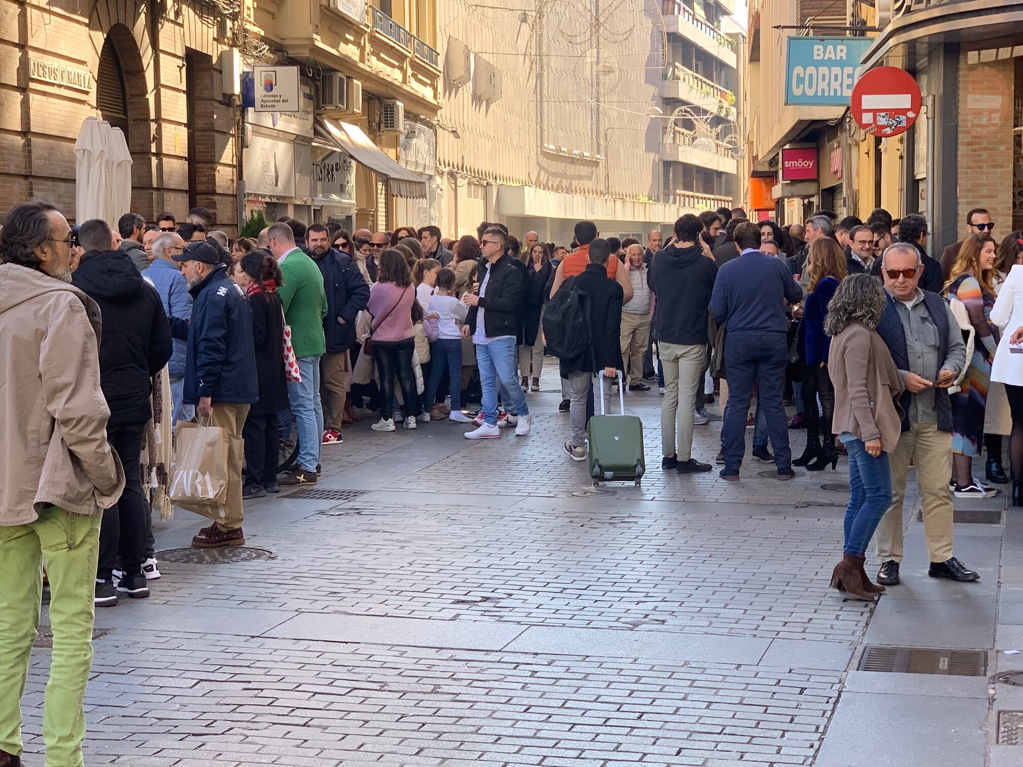 Calle Jesús y María, en plena Tardebuena