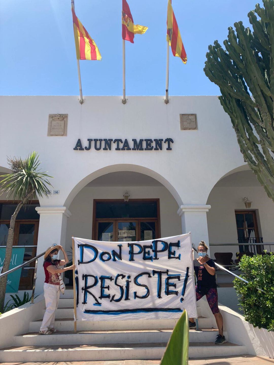 Vecinos de los Don Pepe