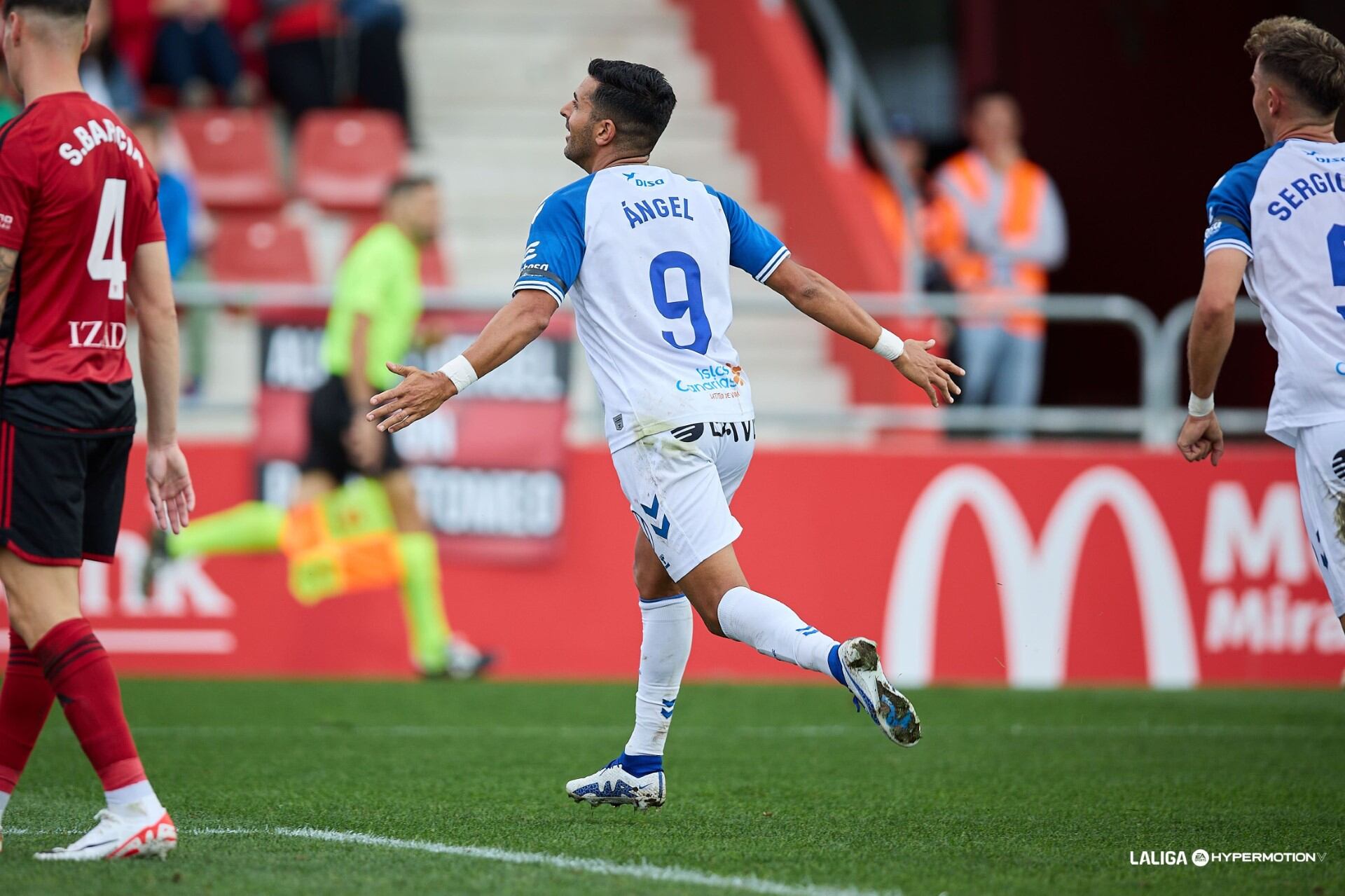 Ángel Rodríguez marcó en Anduva su tercer tanto de la temporada.