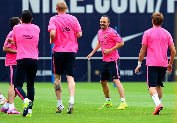 Iniesta, durante un entrenamiento de esta pretemporada