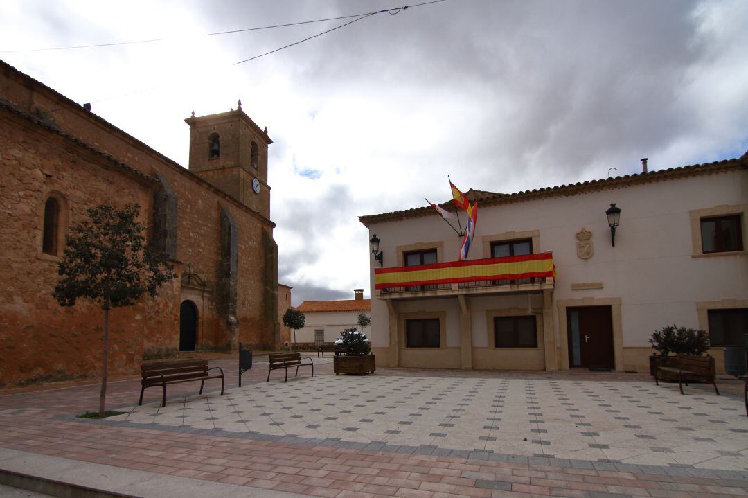 Plaza de la localidad de El Picazo. 