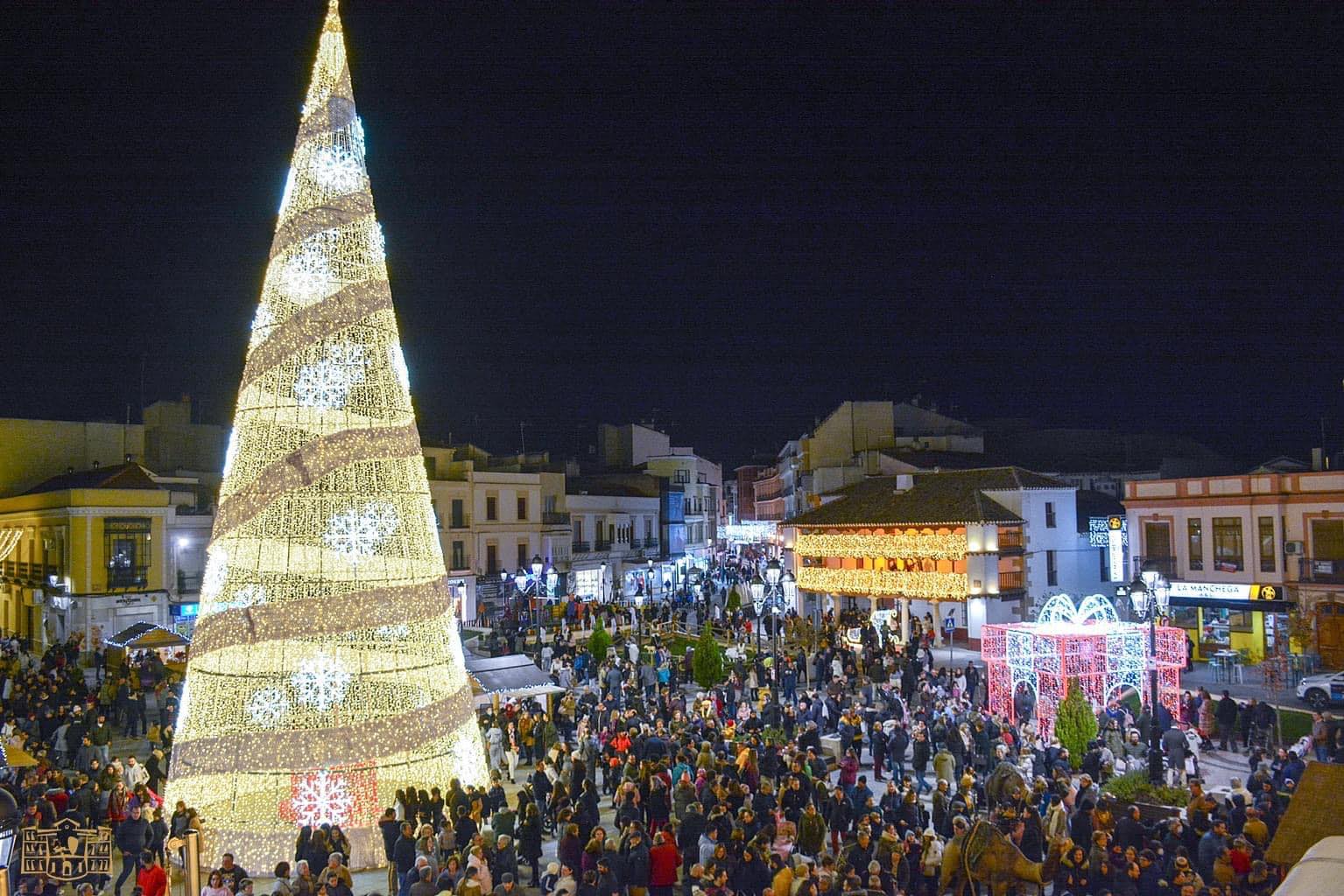 Encendido de luces en Tomelloso