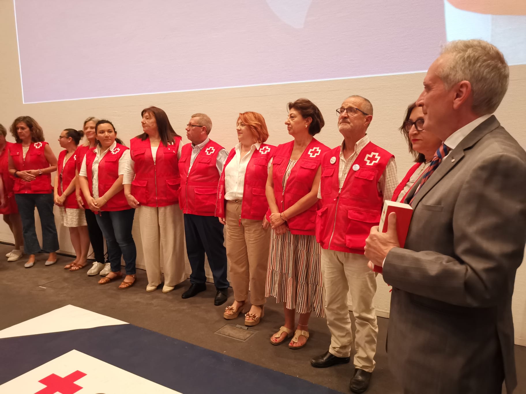 Distinción al Equipo de Respuesta Inmediata de Emergencias de Cruz Roja en Alicante. Foto: Daniel Rodríguez