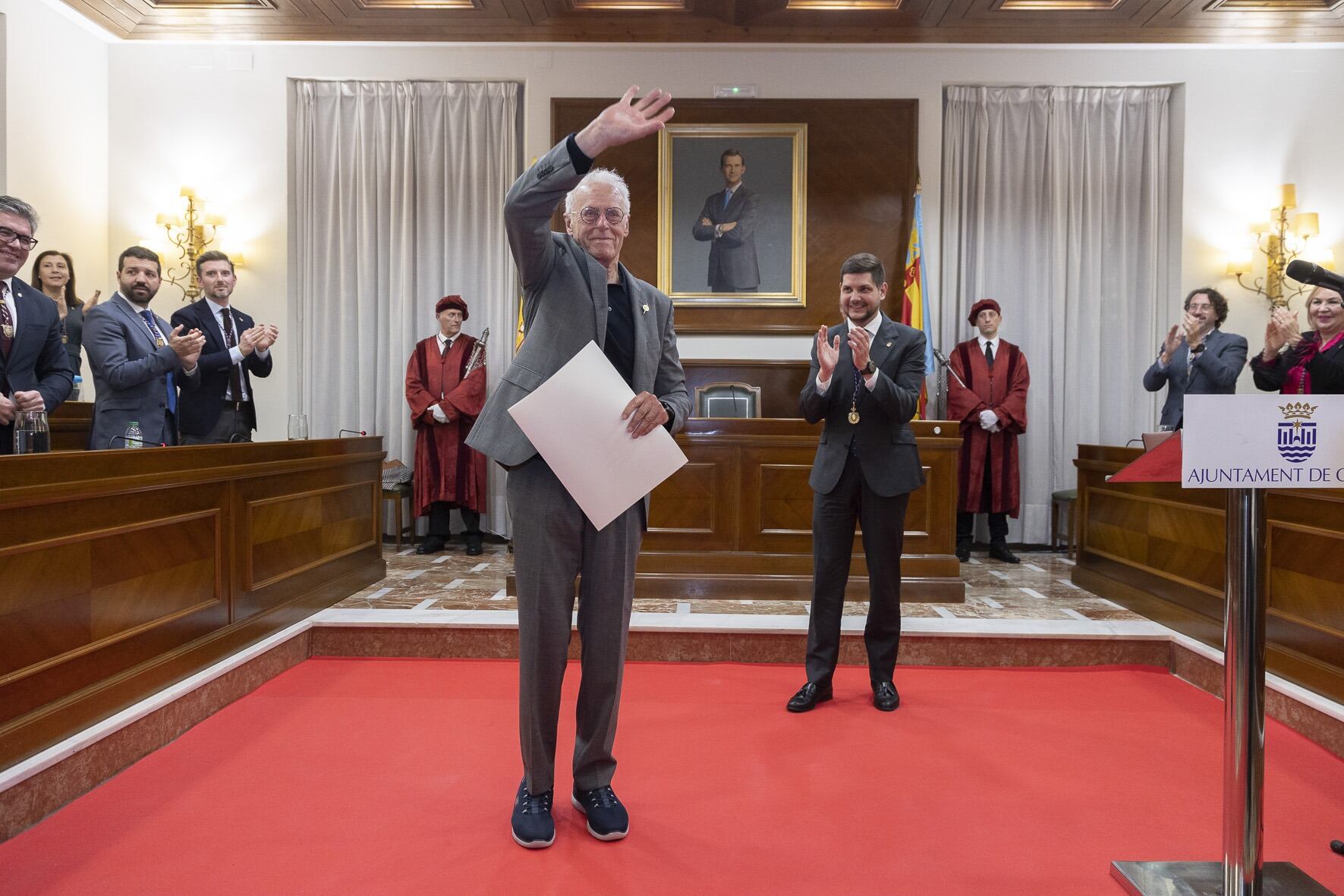 Pep Gomar "Tano", al recibir el nombramiento de Hijo Predilecto de Gandia.