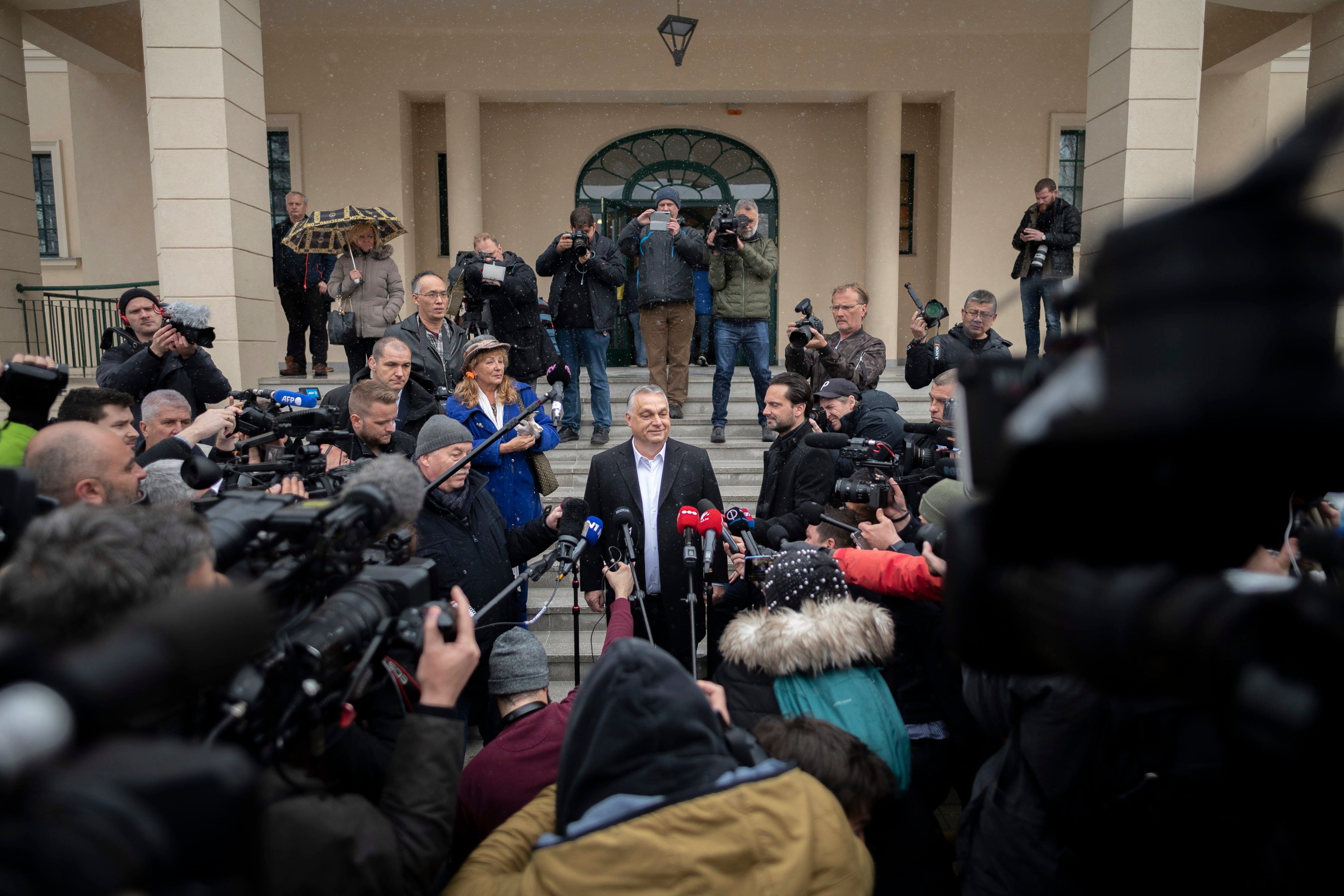 El primer ministro Viktor Orban tras votar en los comicios