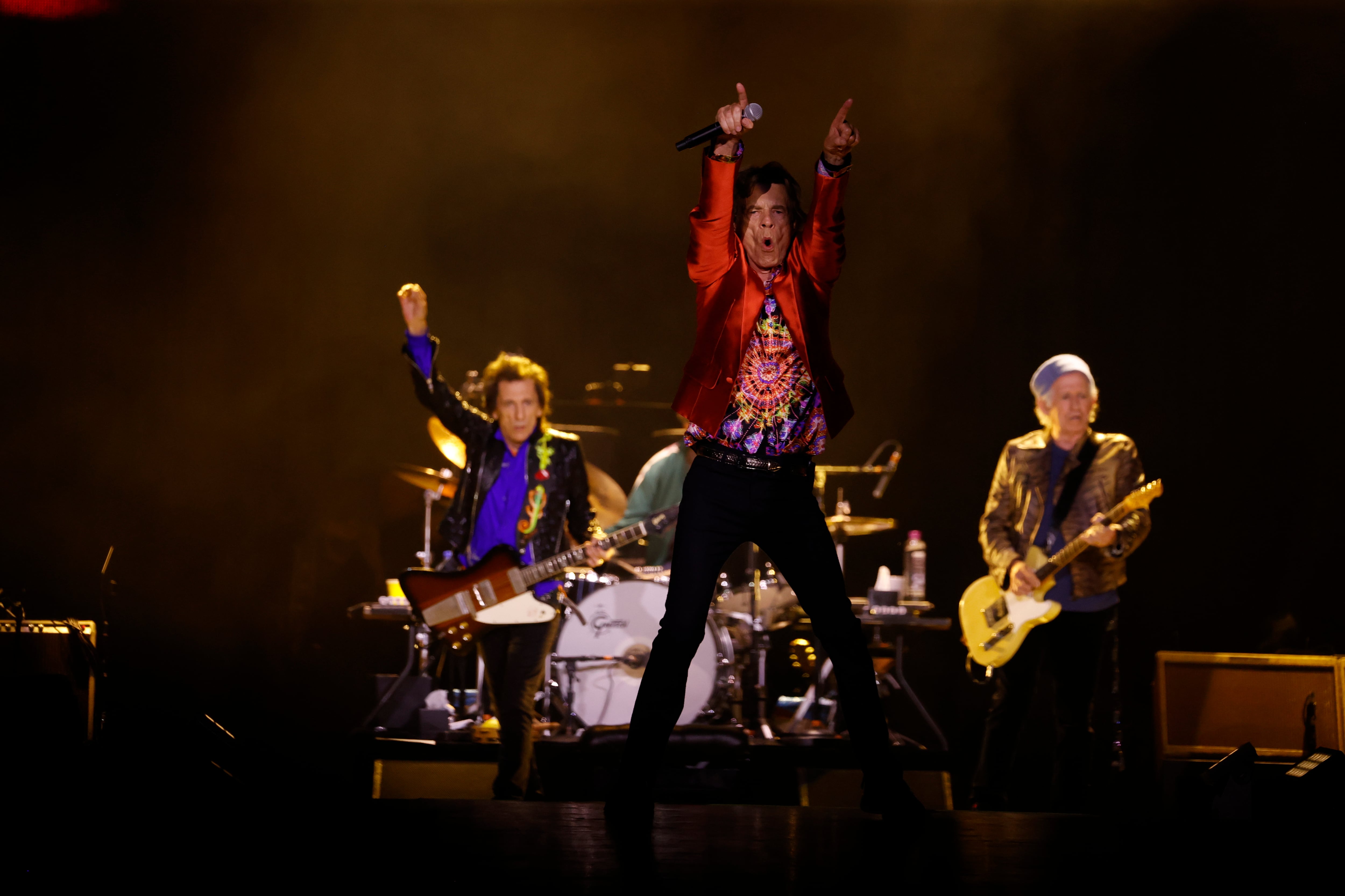 El cantante de The Rolling Stones, Mick Jagger, y los guitarristas Keith Richards (d) y Ronnie Wood