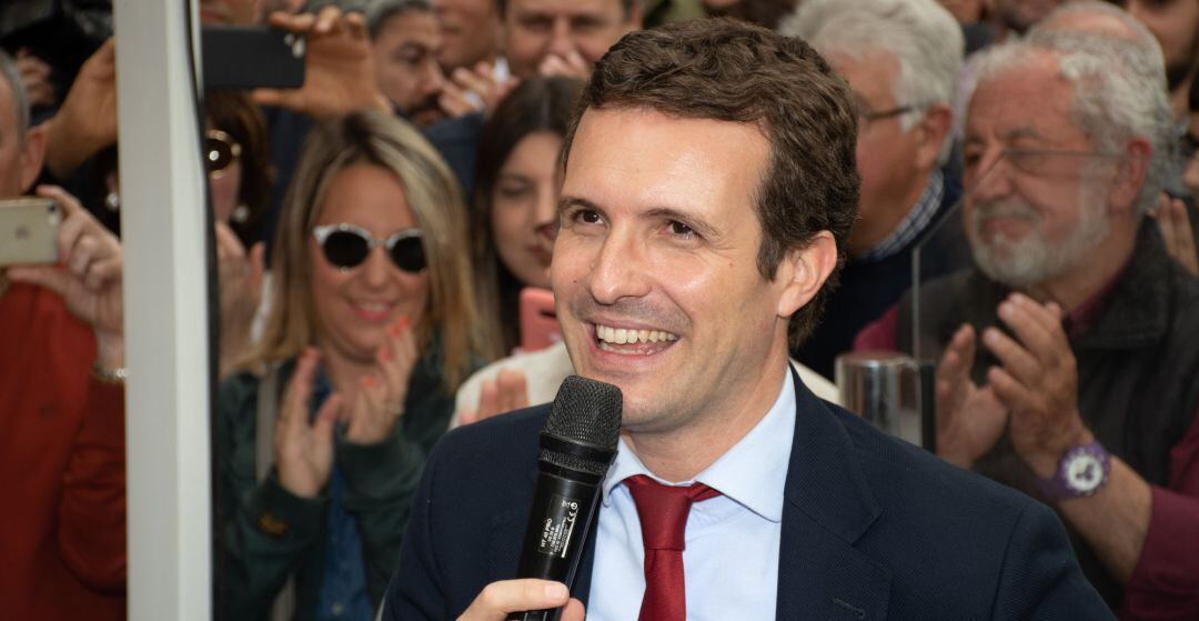 Pablo Casado se reúne en Elche (Alicante) en un acto con militantes y simpatizantes del PP. 
 