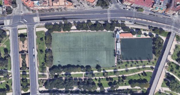 Campo de rugby del Tramo V del Jardín del Turia en València