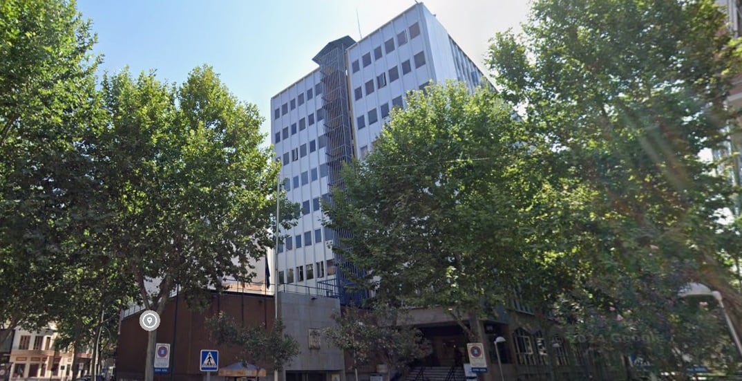 Edificio que acoge las dependencias de la Junta conocido como &quot;Nuevos Ministerios&quot; en la calle Alarcos