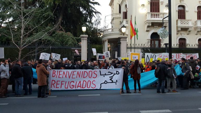 Concentración en Granada contra el acuerdo UE-Turquía