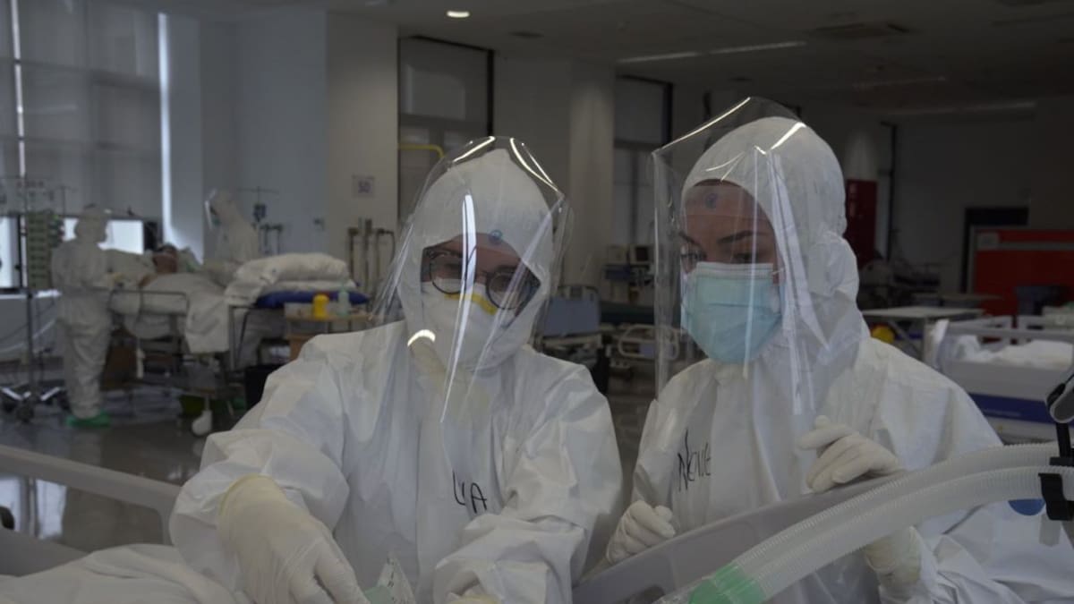 Importante repunte de 606 nuevos positivos Covid en la provincia, 45 en Linares