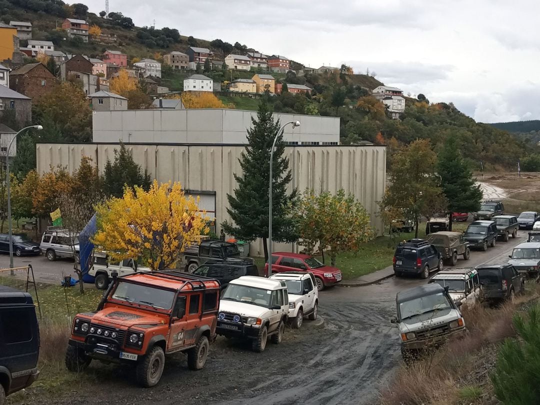 Concentración de Land Rover en Santa Marina