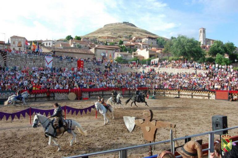 El Festival Medieval y el palenque son dos de los elementos más reconocibles de Hita.