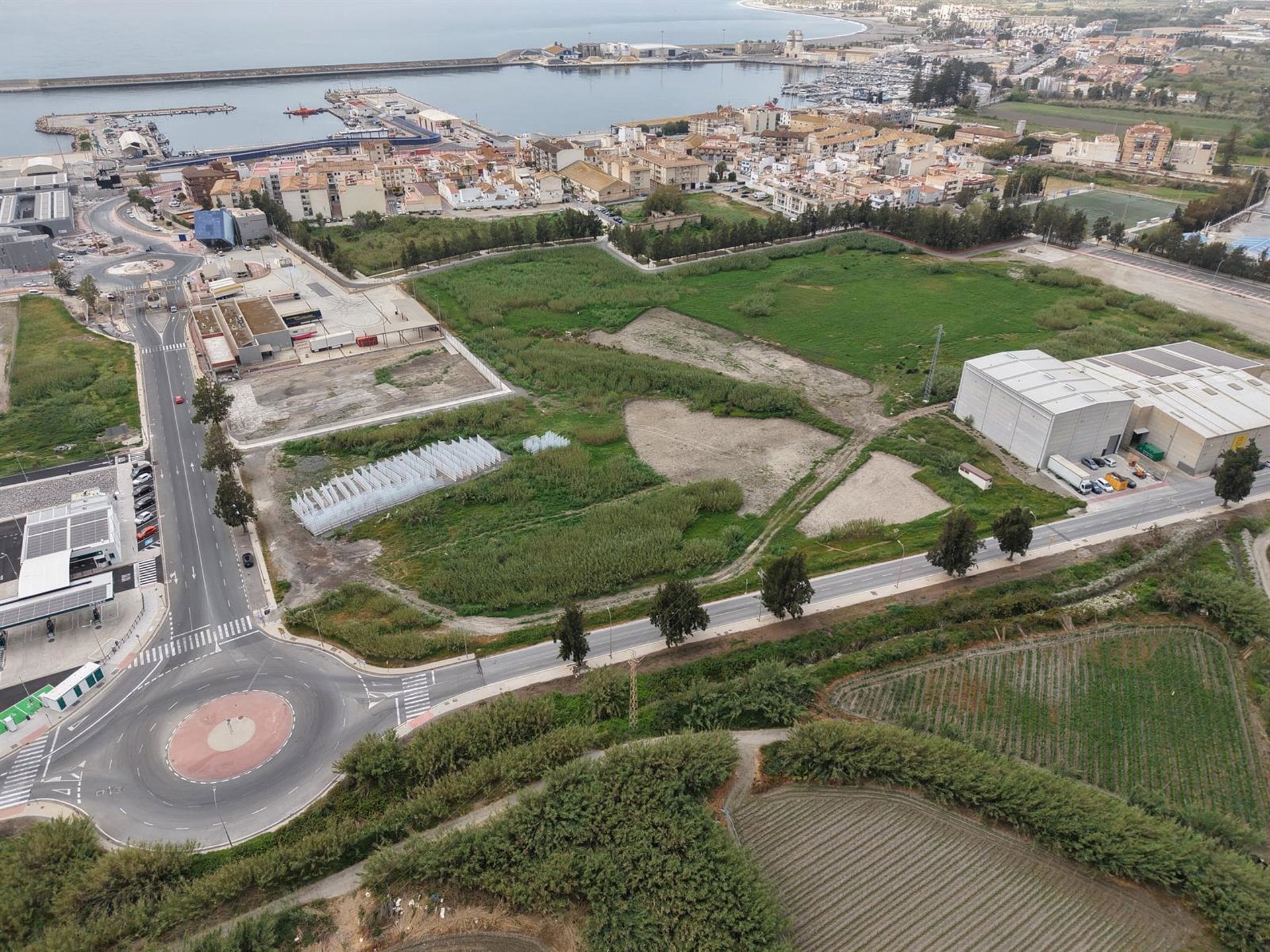 Vista aérea de la zona portuaria donde se va a actuar. PUERTO DE MOTRIL