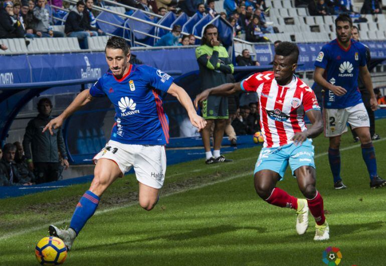 Saúl Berjón en una acción durante el partido disputado contra el Lugo la pasada temporada.