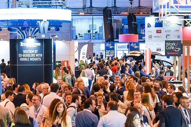 En el marco de DES2023 se desarrollará Digital Business World Congress, el foro tecnológico de referencia europea que reunirá a más de 450 líderes y expertos internacionales que compartirán sus estrategias, modelos y casos de éxito de innovación digital. En ediciones anteriores, el congreso ha reunido a figuras mundiales como Barack Obama, 44º Presidente de los Estados Unidos, o Gunter Pauli, creador del concepto “Economía Azul"