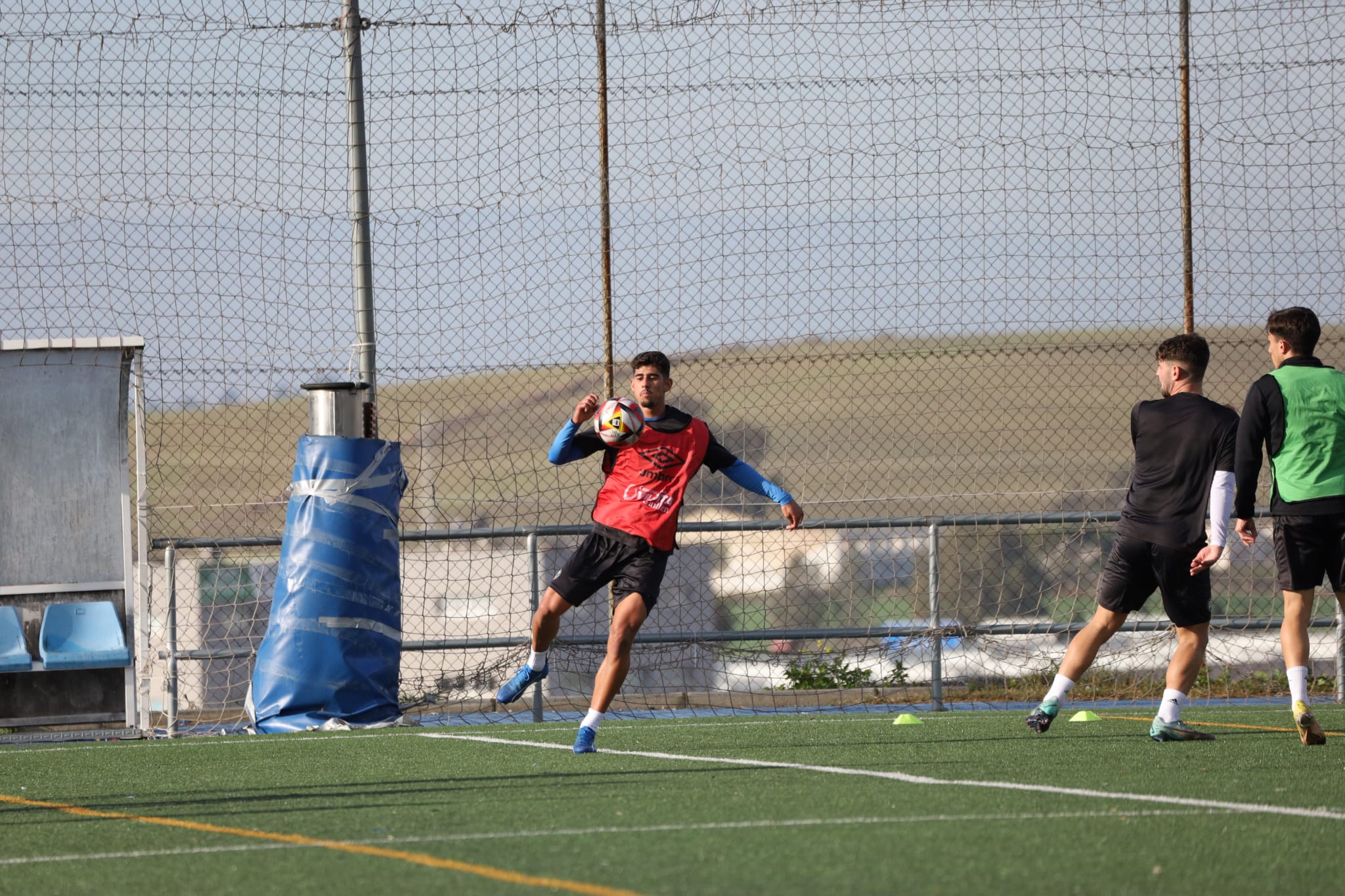 Pablo González durante el entrenamiento con el Xerez DFC