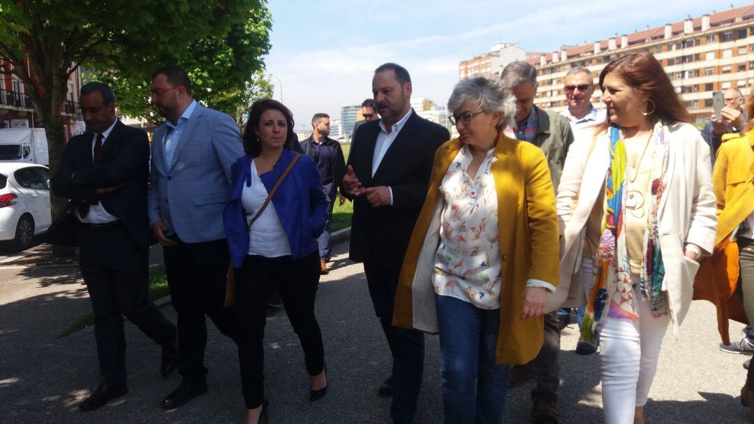 José Luis Ábalos visita Gijón