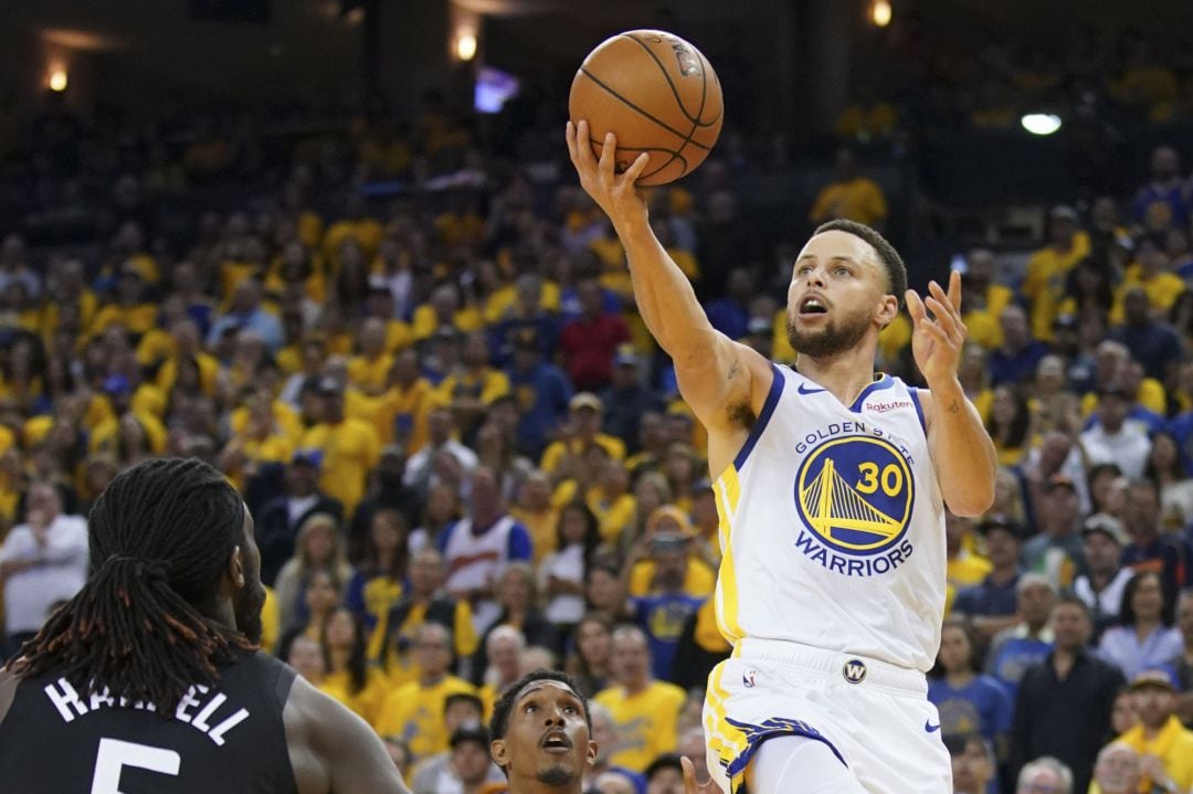  El primer partido de la ronda de playoffs terminó con victoria para los Golden State Warrios frente a Los Angeles Clippers  (121-104)