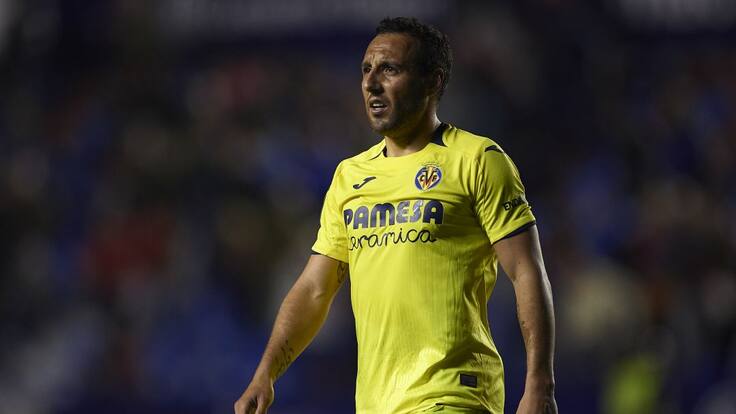 Santi Cazorla: "Siempre es una ilusión estar en la Selección, pero ahora lo veo en la lejanía"
