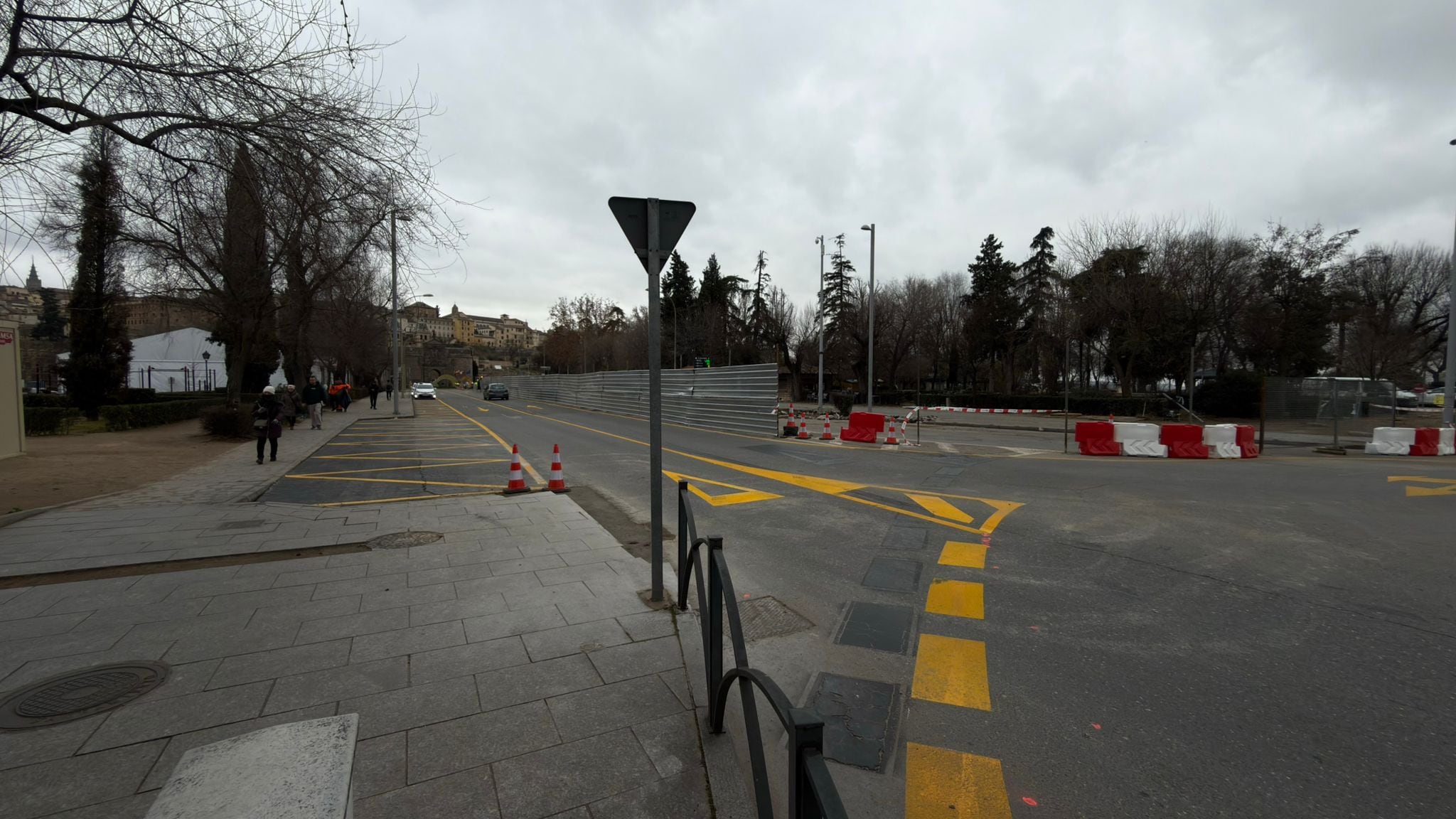 Señalización especial del Paseo de la Vega de Toledo