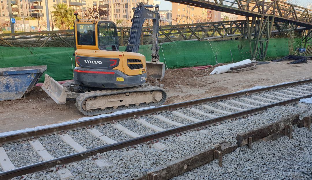 Una obra ferroviaria en Granada. El empleo público es, siempre, una esperanza en época de crisis