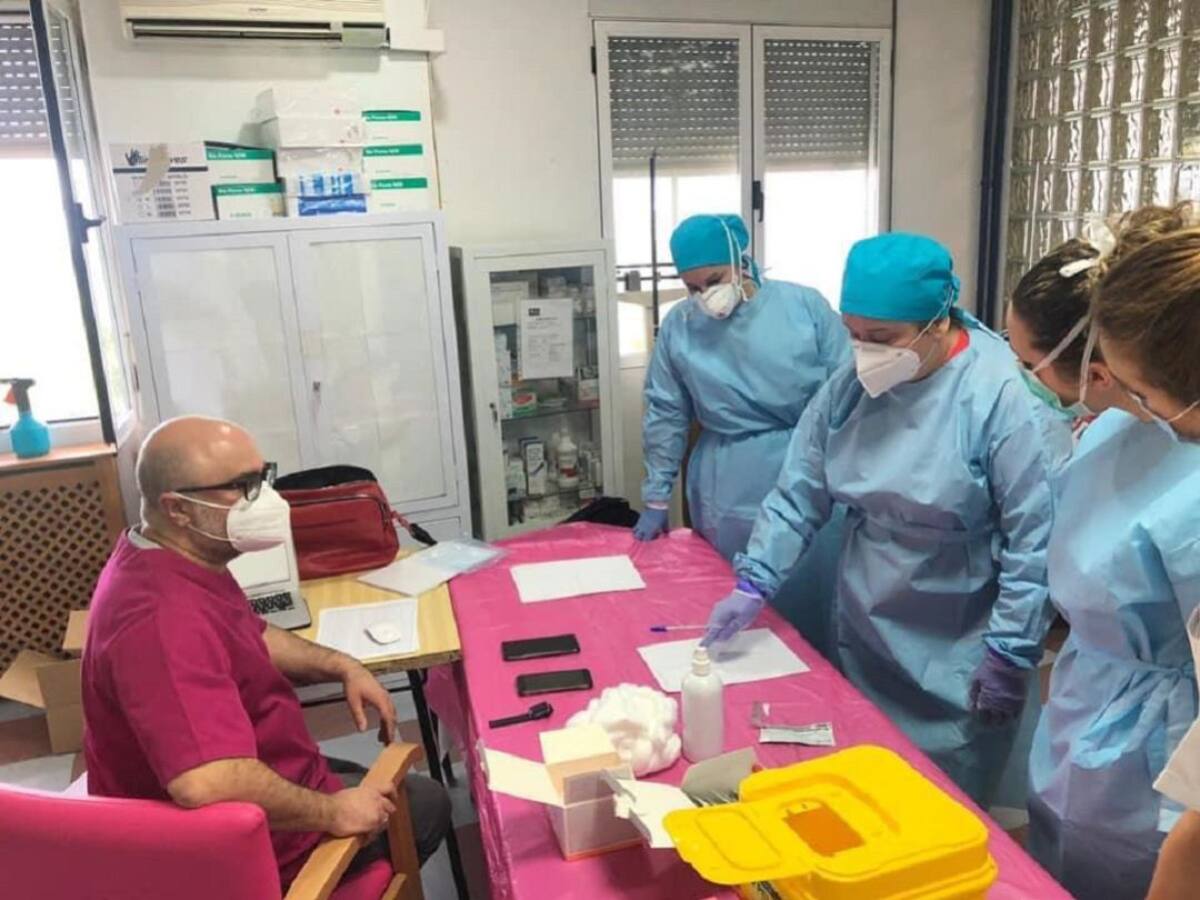 Los test rápidos revelan 123 positivos entre usuarios y 79 entre empleados de residencias de la provincia
