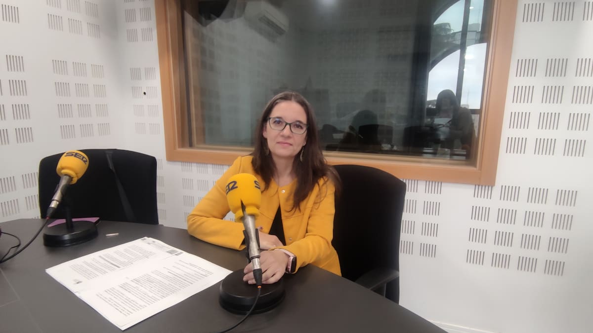 Entrevista con Raquel López, concejala de Feminismo, sobre un programa dirigido a la integración laboral de las mujeres vulnerable.
