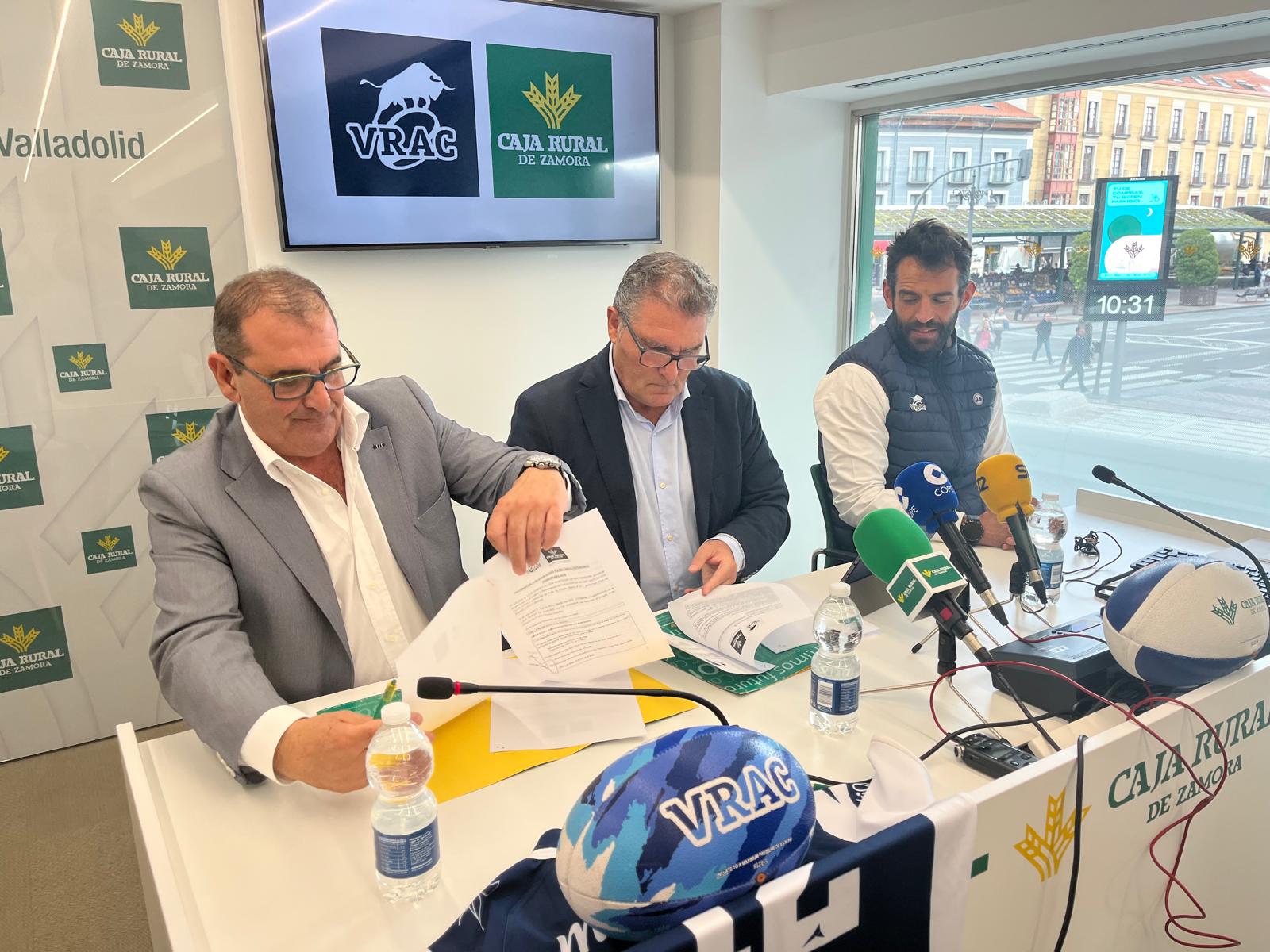 Hollister mostró su preocupación por el retraso en las reformas de Pepe Rojo