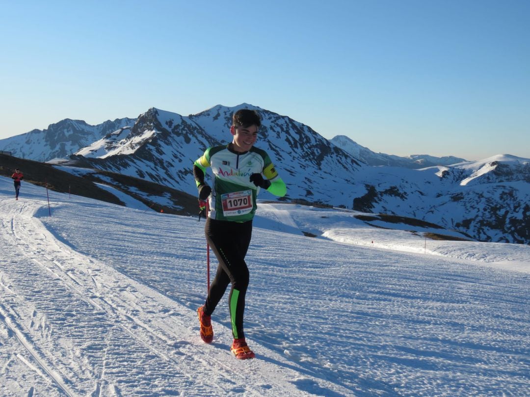 El atleta rondeño durante la carrera de este pasado fin de semana en Larra Belagua