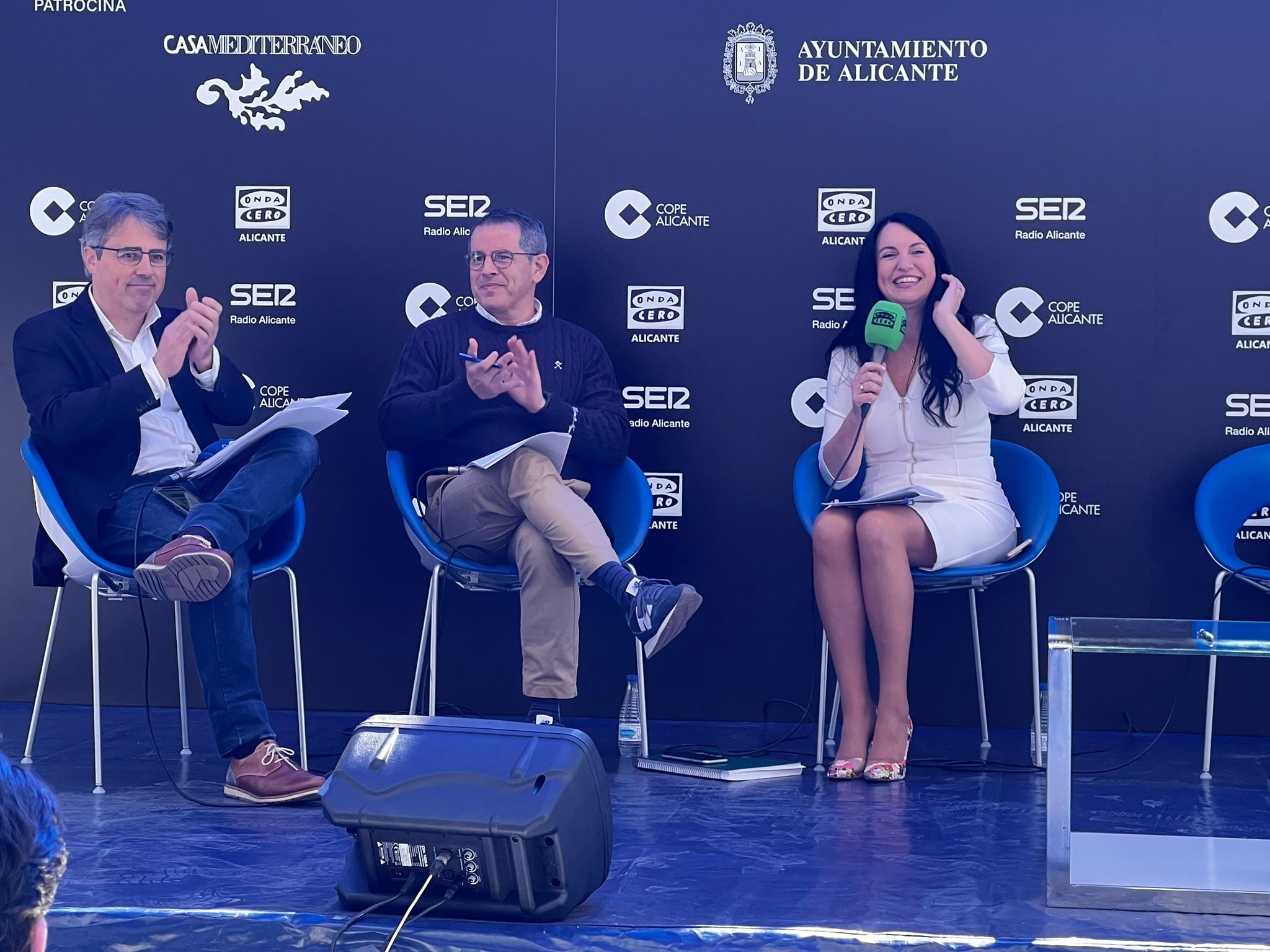 Denis Rodríguez, Carlos Arcaya y Luz Sigüenza durante el programa especial desde Casa Mediterráneo