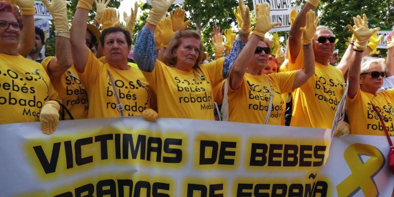 Concentración ante la Audiencia Provincial, SOS BEBES ROBADOS (Madrid)