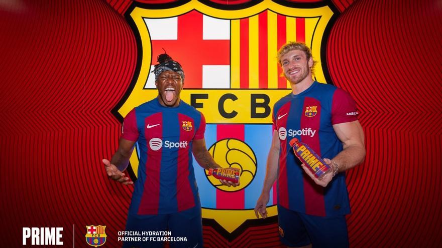 KSI y Logan Paul, los propietarios de Prime, tras firmar su acuerdo con el Barça