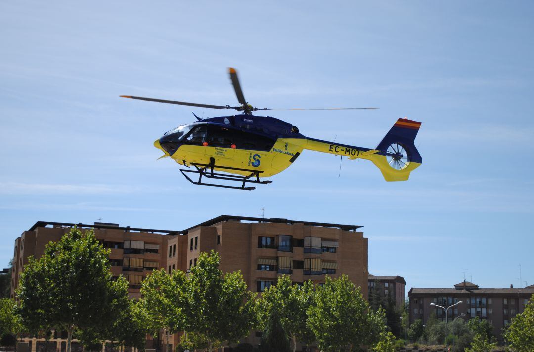 El herido ha sido trasladado en helicóptero al Virgen de la Luz