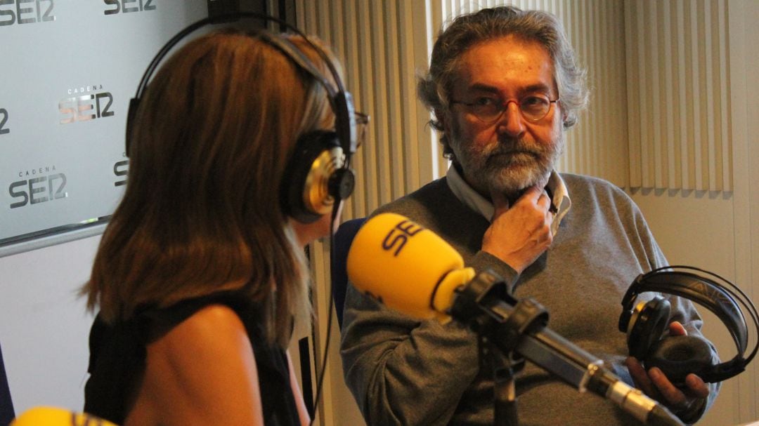 Antonio Rubio, junto a Macarena Berlín en los estudios de la Cadena SER.