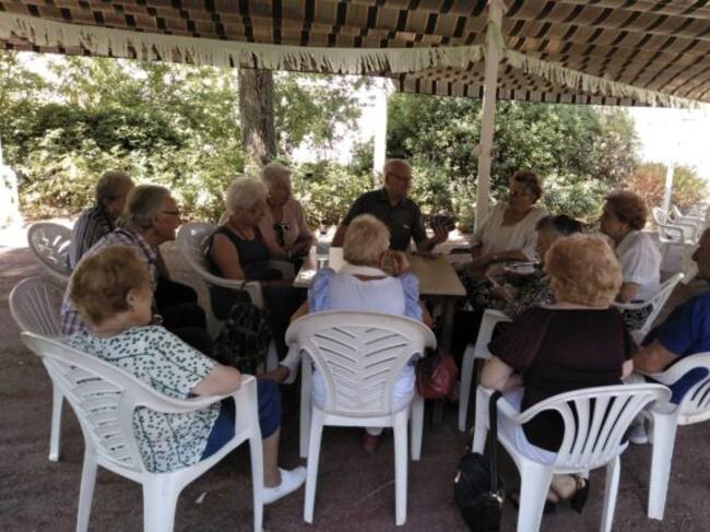 Neme con sus amigos de la residencia