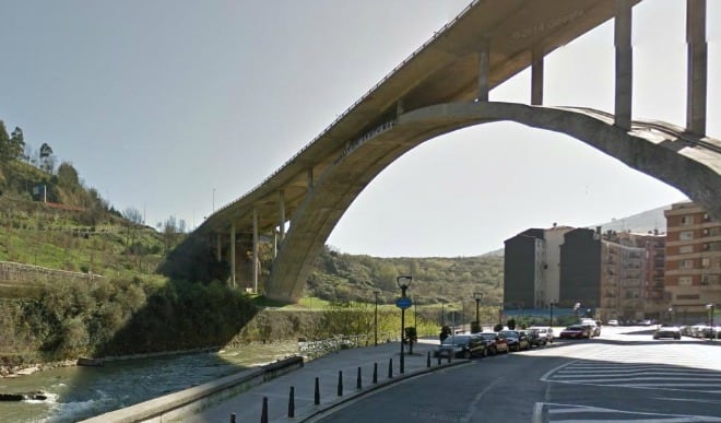 Vista del puente de Miraflores en Bilbao
