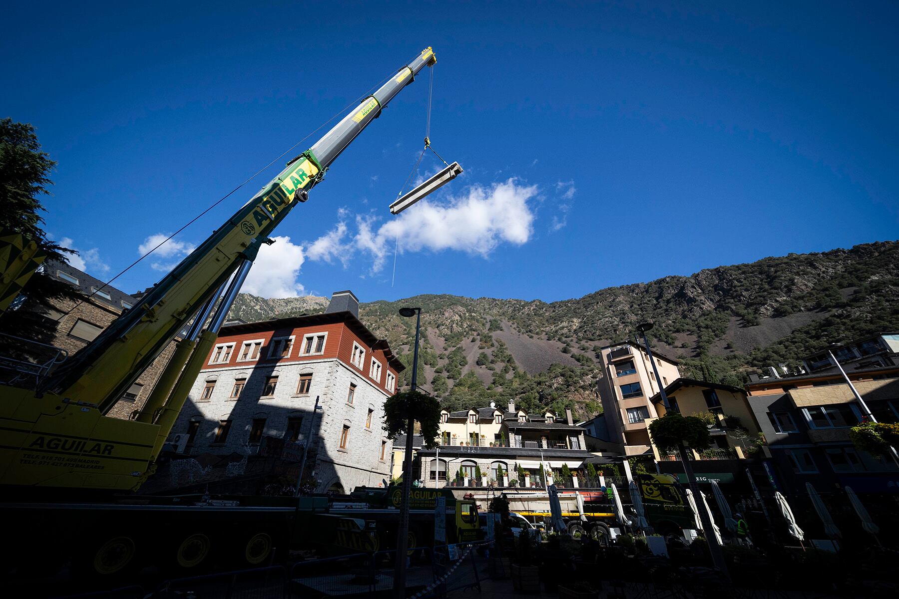 Per substituir les bigues del carrer Doctor Vilanova es necessita una grua de grans dimensions